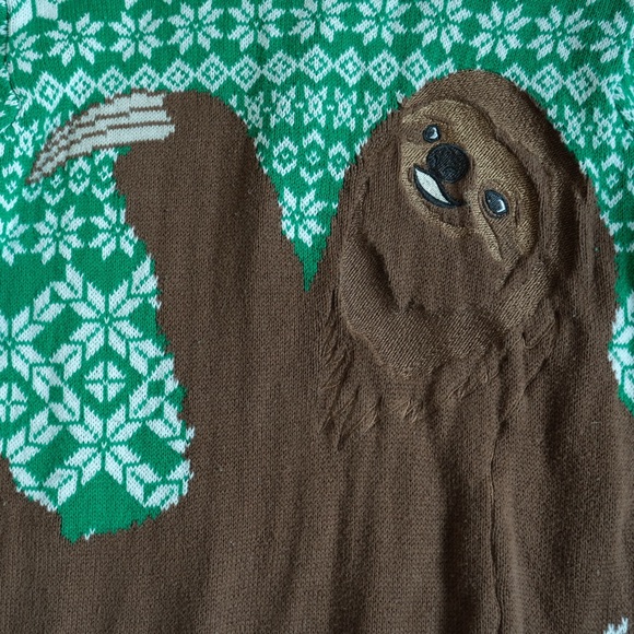 Ugly Christmas Sloth Blizzard Bay Men’s Sweater, Size S - Picture 3 of 6
